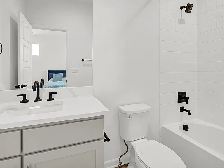 5907 Presidio Pkwy — Photo 20