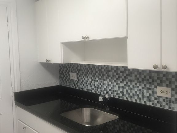 4th image of 12135 NE 5th Ave APT 9