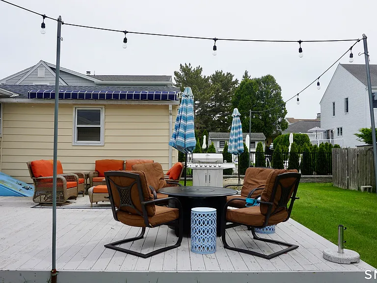 13 Pacific St — Photo 19
