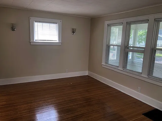 30 Lawndale Ter — Photo 11