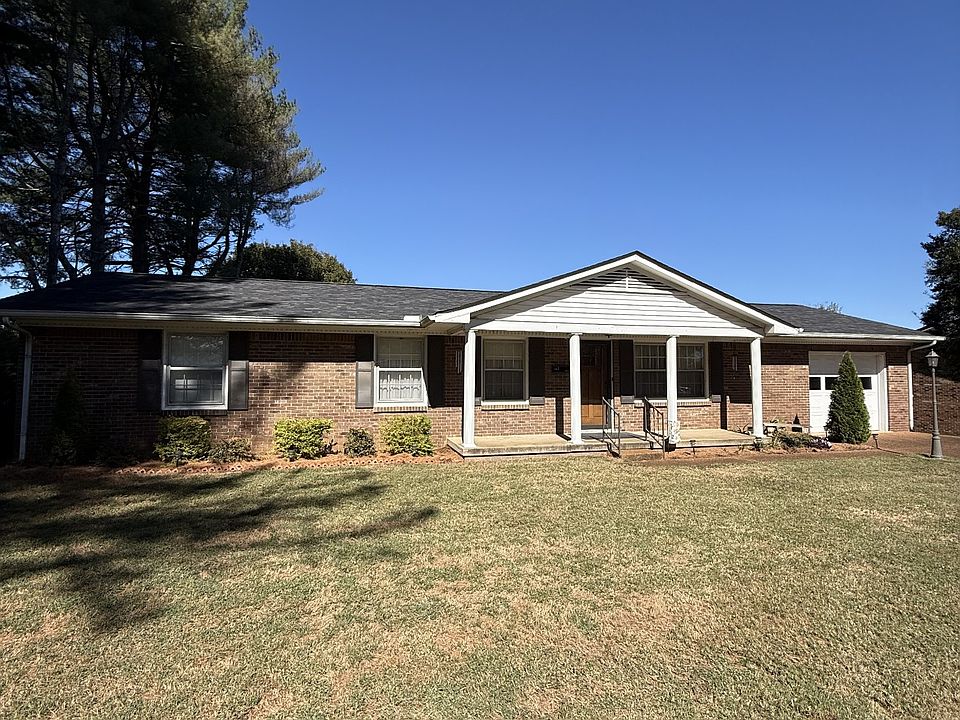 2nd image of 704 5th St