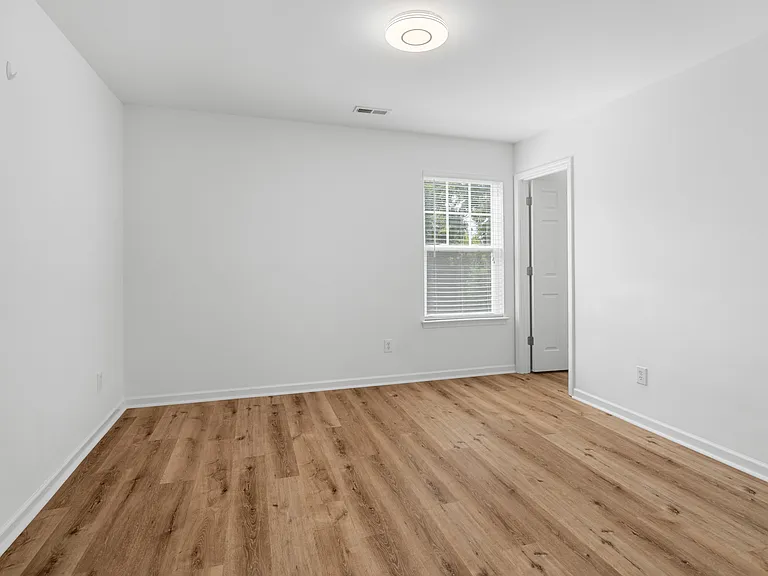 4409 Lawrence Daniel Dr — Photo 15