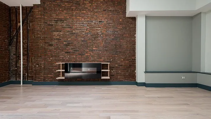 Rented by Nooklyn NYC LLC | media 107