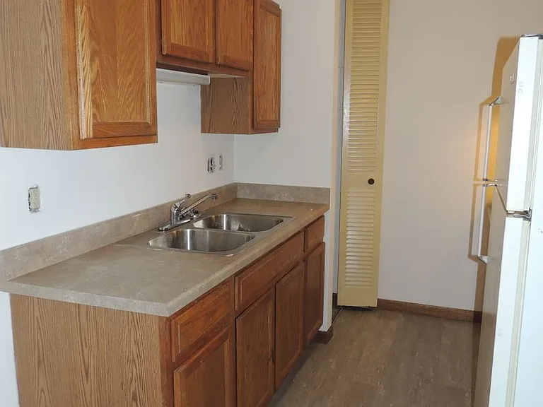 1311-1315 Fleetfoot Dr — Photo 23