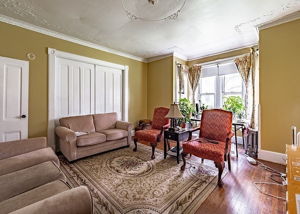 102 Thompson St, Springfield, MA 01109 MLS 73139030 Zillow