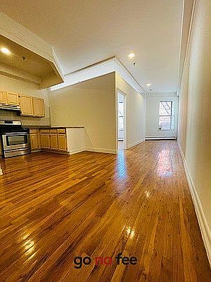 3rd image of 270 W 119th St #2CC