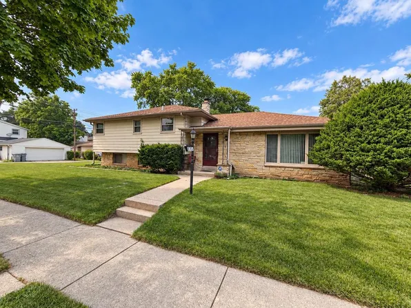 8706 W Courtland AVENUE, Milwaukee, WI 53225