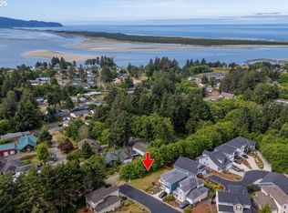 Moondancer Ln #62, Tillamook, OR 97141