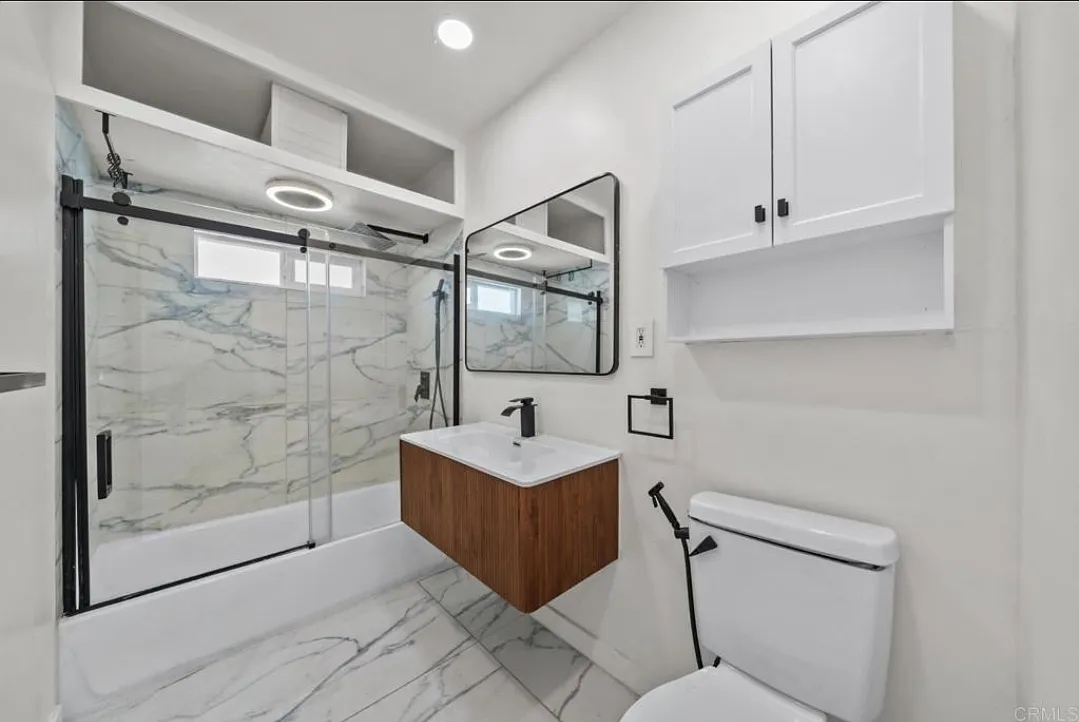 5744 Winchester St — Photo 2