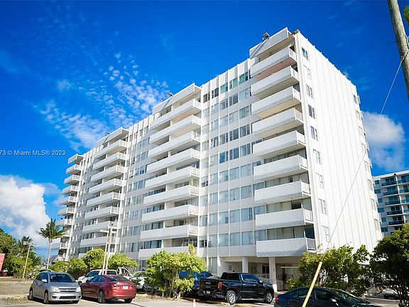 5th image of 7545 E Treasure Dr APT 4A