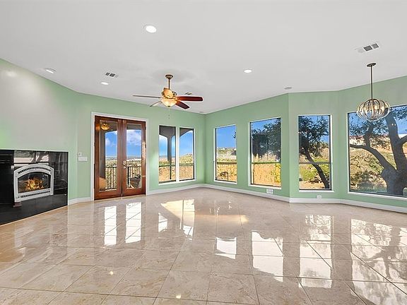 5th image of 410 Cielo Cir Circle