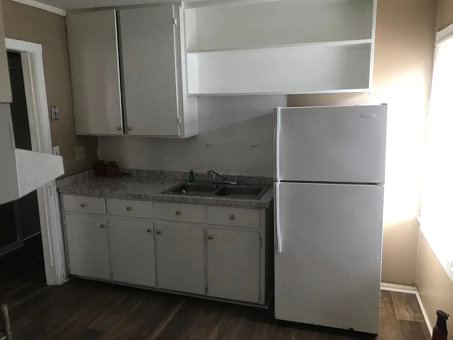 1204 Desmond St — Photo 3