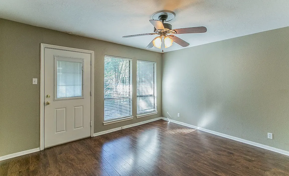 2 bed, 2.0 bath, $1,680 — Photo 4