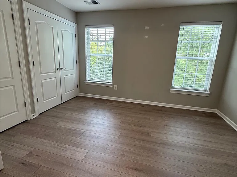 7476 Riding Meadow Way — Photo 13