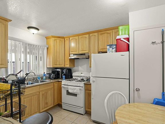 3rd image of 962 Di Giulio Ave