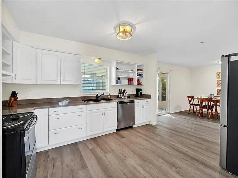 5 SE Ocale Way — Photo 6