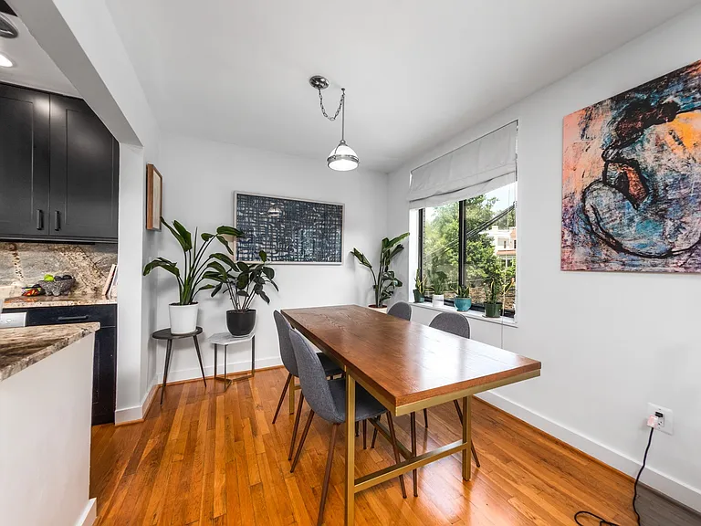 5112 Macarthur Blvd NW — Photo 5