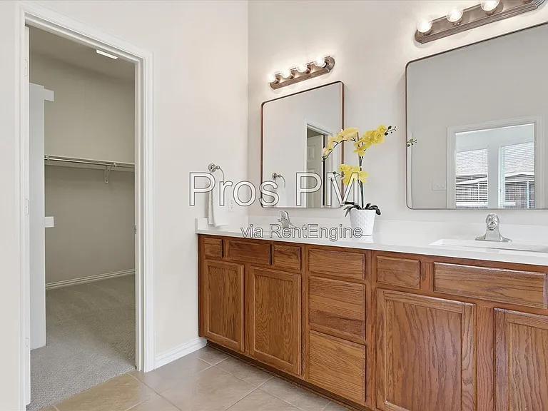 2432 Chesterwood Dr — Photo 26