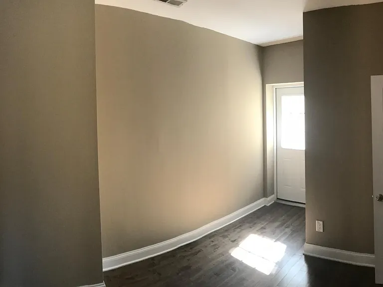 1820 W Girard Ave #2 — Photo 34