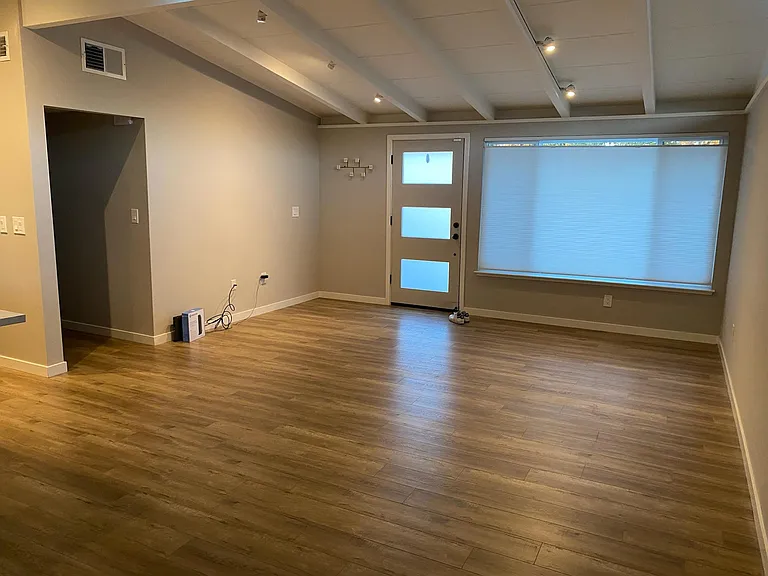 999 Blazingwood Dr — Photo 3
