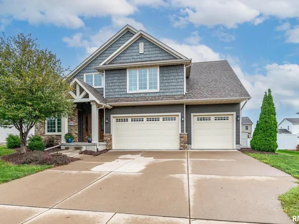 6679 Prairie Grass Ln, Bettendorf, IA 52722
