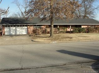 1504 Lariat Dr, Bartlesville, OK 74006