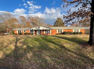 1408 Finks St, Mena, AR 71953