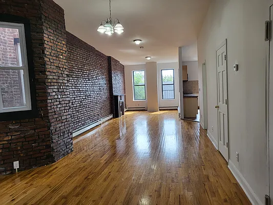 Rented by BR Edwards Associates Inc | media 1