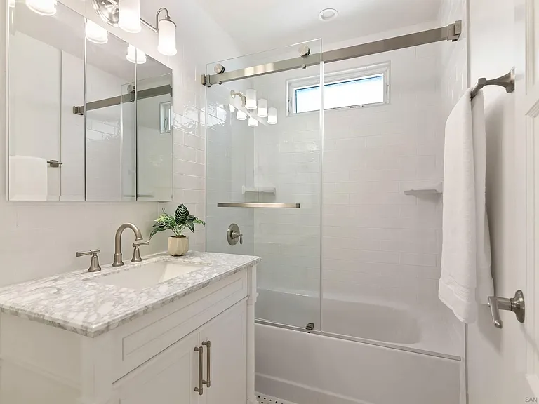 5673 La Jolla Hermosa Ave — Photo 10