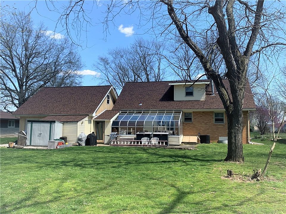 210 S East St, Moweaqua, IL 62550 Zillow
