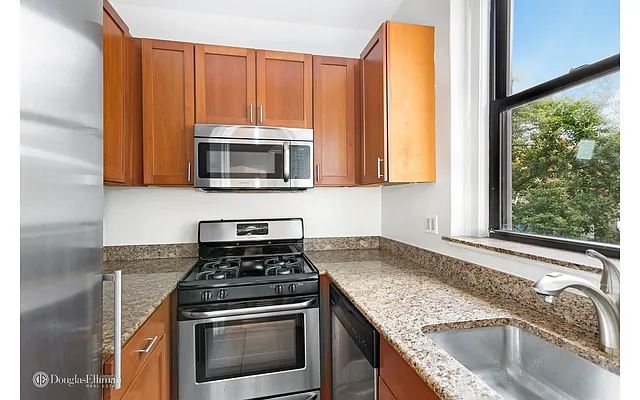 Rented by Douglas Elliman | media 7