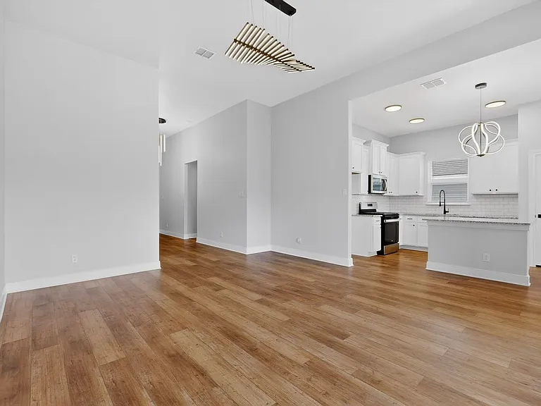212 Lt John Decker Dr — Photo 6