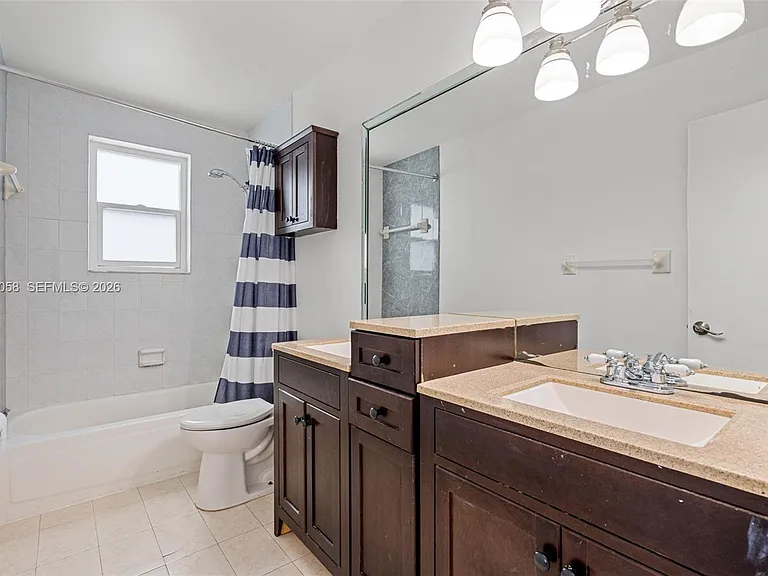13990 SW 160th Ter — Photo 23