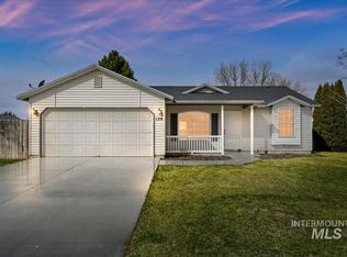 129 N Summer Breeze St, Nampa, ID 83651