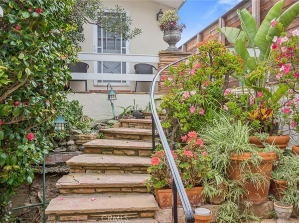 1139 Gaviota Dr, Laguna Beach, CA 92651