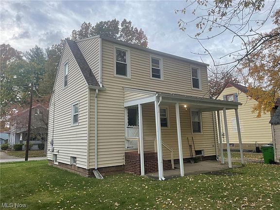 3rd image of 240 Westwood Ave