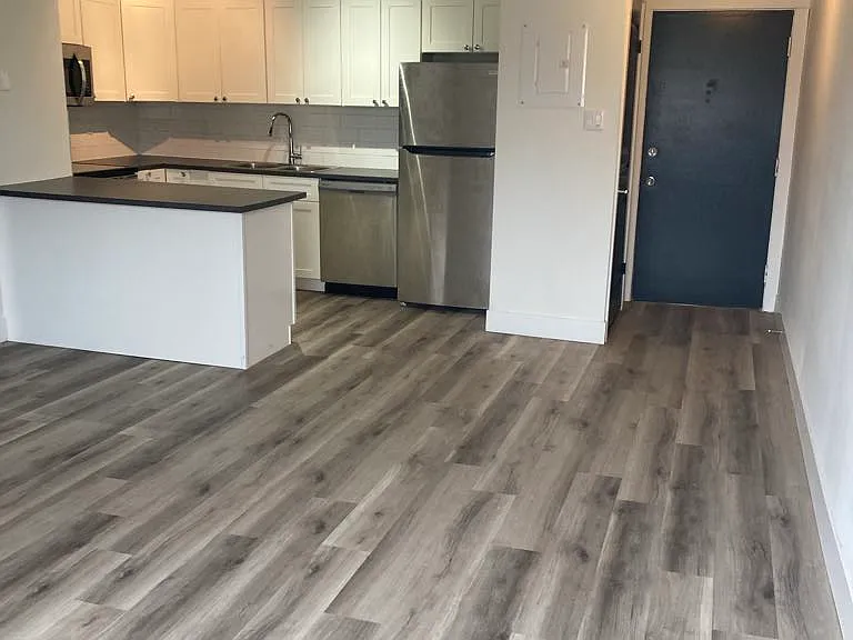 190 Oakdene Ave #110 — Photo 3