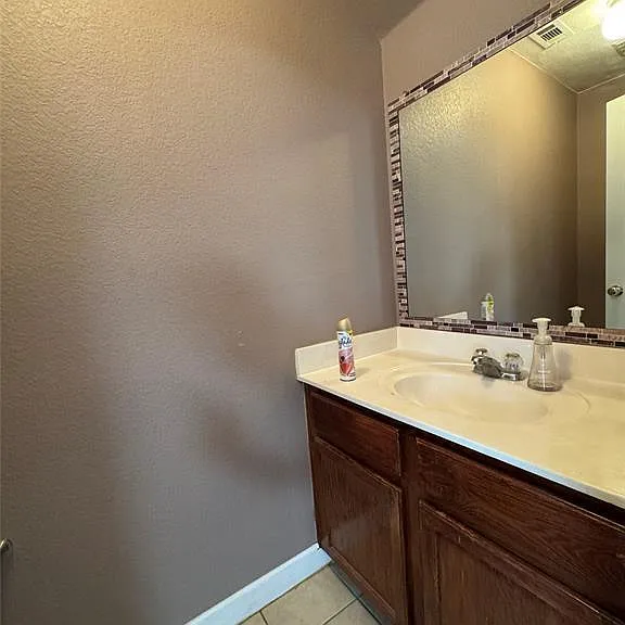 3200 Crownover St — Photo 23
