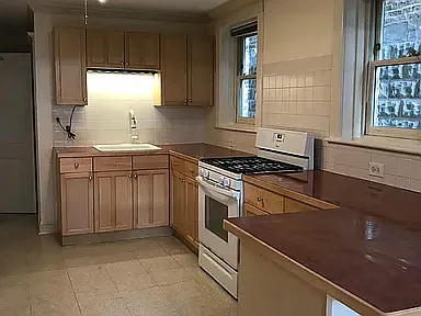 1449 N Bell Ave #BASEMENT — Photo 3