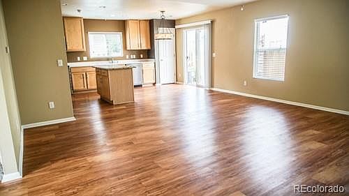 3rd image of 3649 Dahlia St