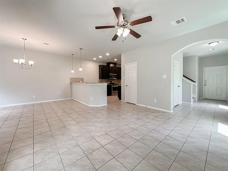 105 Camelot Place Ct — Photo 12