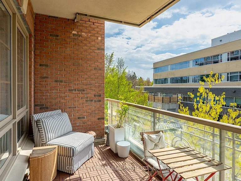 20 Burkebrook Pl #328 — Photo 8