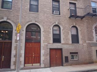 26 1/2 Charter St, Boston, MA 02113
