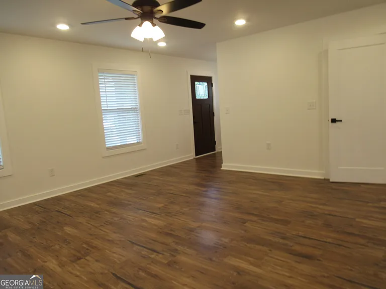 765 Old Kerns Rd — Photo 18