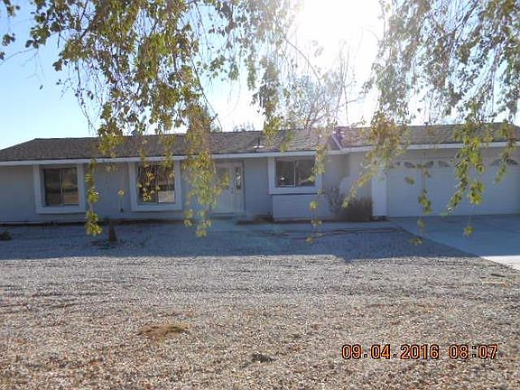 3rd image of 11641 Redwood Ave