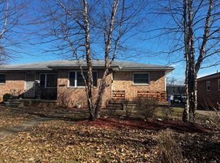 1126 McCarley Dr W, Columbus, OH 43228