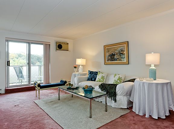 2nd image of 370 Central Park Ave APT 4F