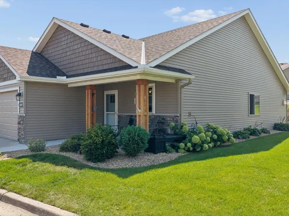 6049 Iris Ln, Rockford, MN 55373