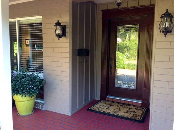 2nd image of 1820 Santa Maria Pl