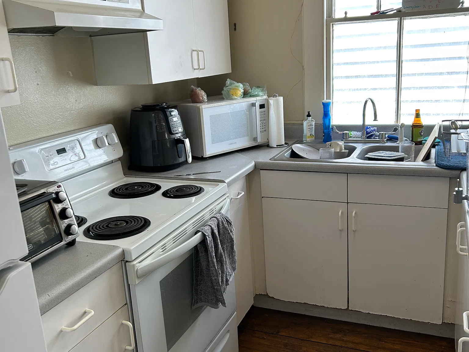 3 bed, 1200 sqft, $1,450 — Photo 4